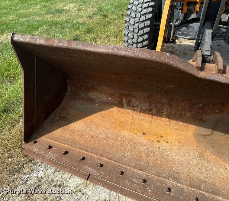 image for item EG6680 2017 Case 221F wheel loader