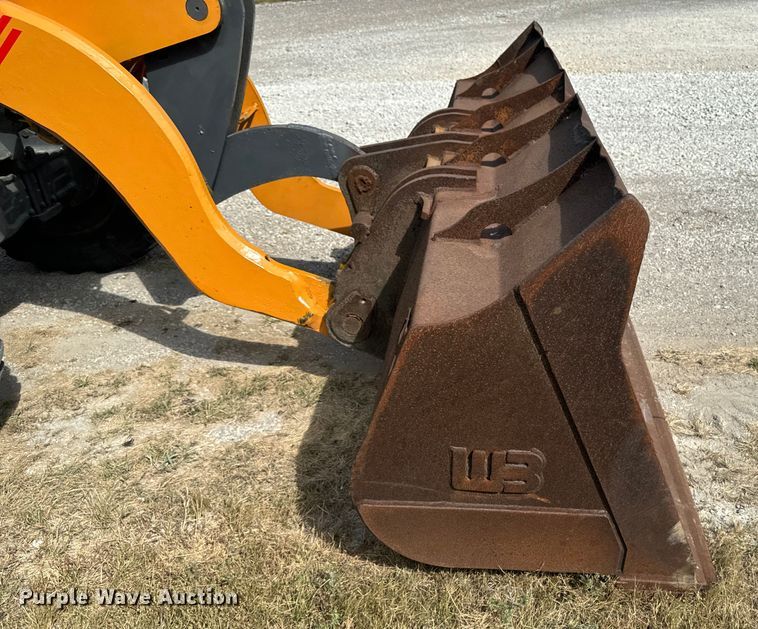 image for item EG6680 2017 Case 221F wheel loader