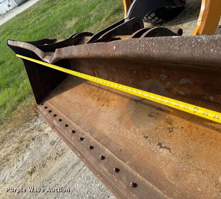 image for item EG6680 2017 Case 221F wheel loader