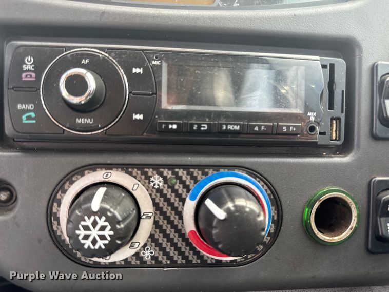 image for item EG6680 2017 Case 221F wheel loader