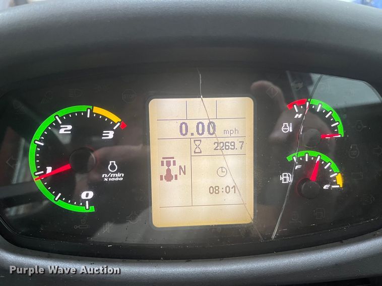 image for item EG6680 2017 Case 221F wheel loader