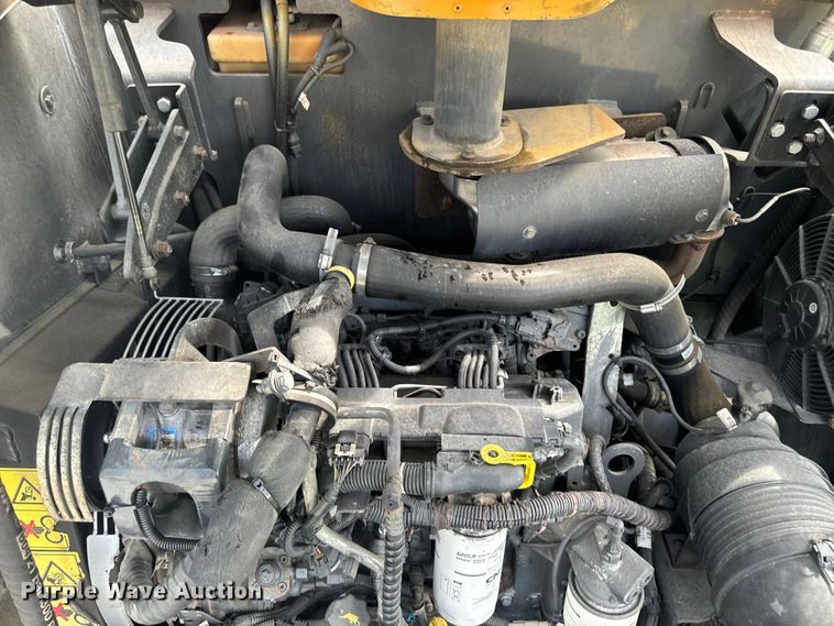 image for item EG6680 2017 Case 221F wheel loader