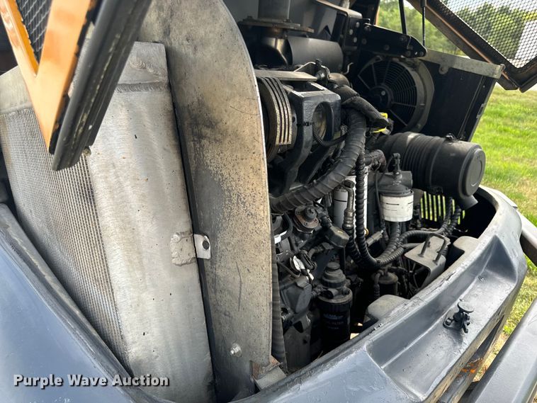 image for item EG6680 2017 Case 221F wheel loader