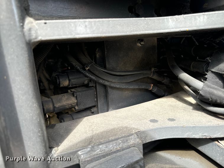 image for item EG6680 2017 Case 221F wheel loader