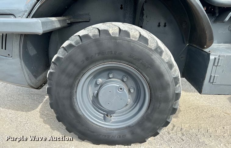 image for item EG6680 2017 Case 221F wheel loader