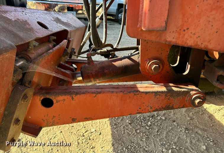 image for item EG6788 2001 Ditch Witch 8020  vibratory cable plow