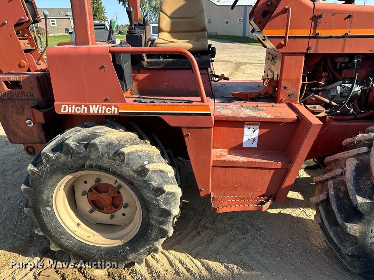 image for item EG6788 2001 Ditch Witch 8020  vibratory cable plow