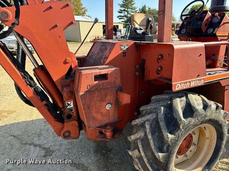 image for item EG6788 2001 Ditch Witch 8020  vibratory cable plow