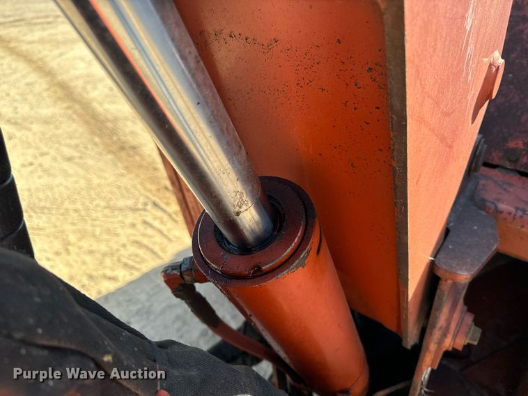 image for item EG6788 2001 Ditch Witch 8020  vibratory cable plow