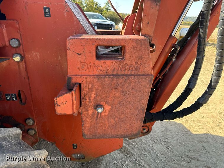 image for item EG6788 2001 Ditch Witch 8020  vibratory cable plow