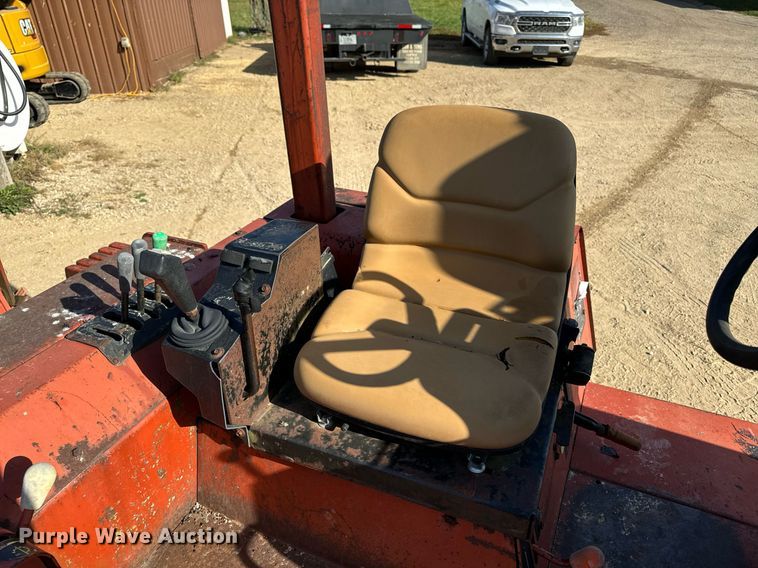 image for item EG6788 2001 Ditch Witch 8020  vibratory cable plow