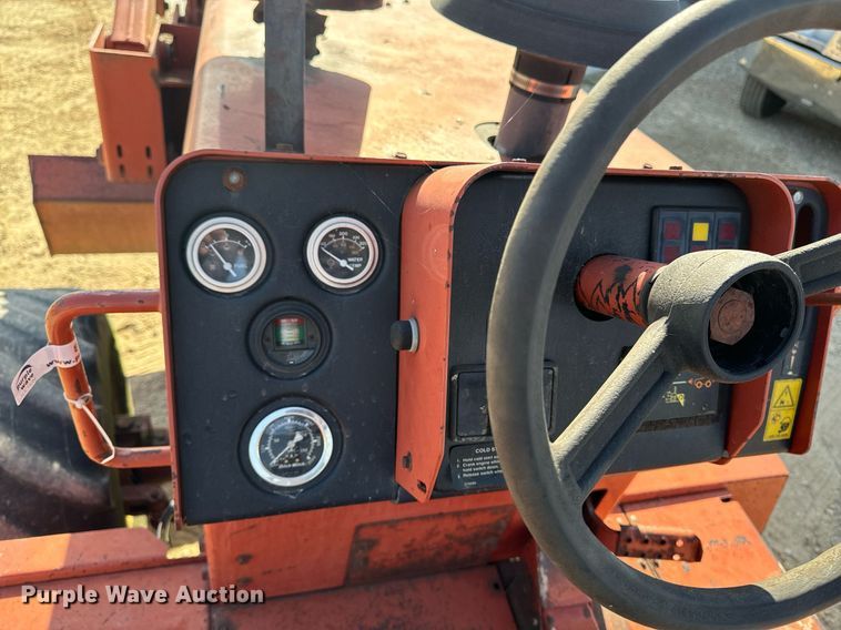 image for item EG6788 2001 Ditch Witch 8020  vibratory cable plow