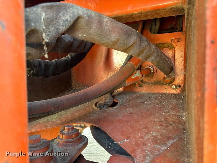 image for item EG6788 2001 Ditch Witch 8020  vibratory cable plow