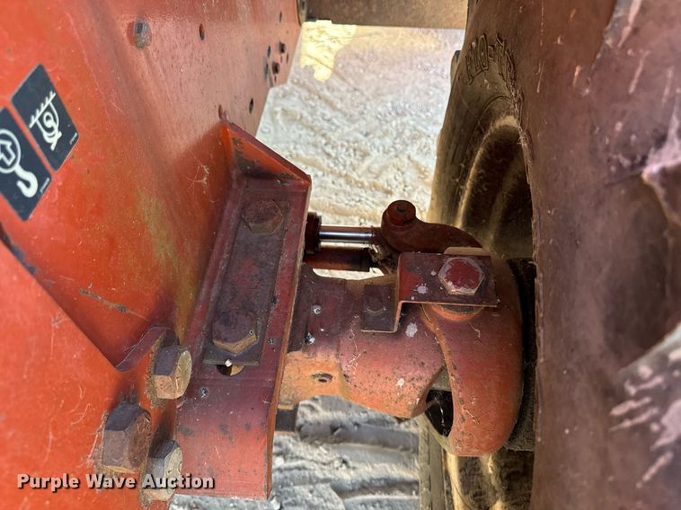 image for item EG6788 2001 Ditch Witch 8020  vibratory cable plow