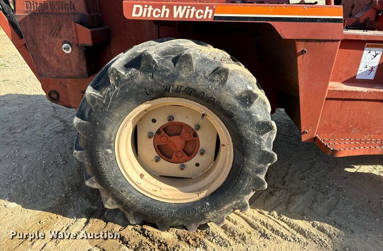 image for item EG6788 2001 Ditch Witch 8020  vibratory cable plow