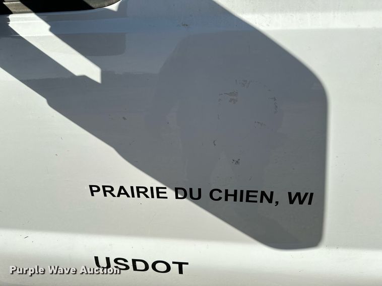 image for item EG6791 2012 Ford F550 Super Duty vacuum truck