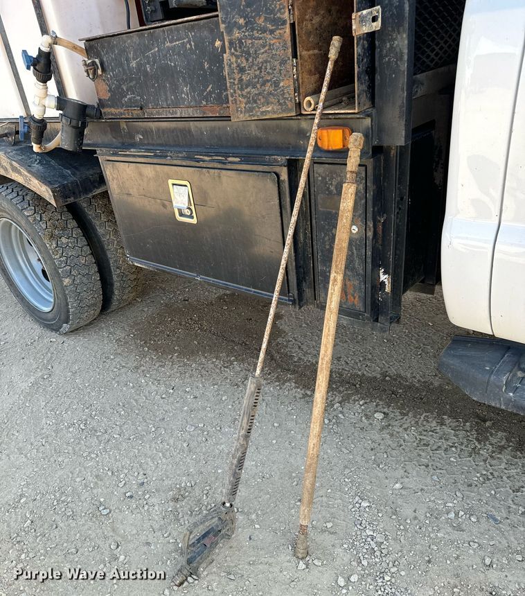 image for item EG6791 2012 Ford F550 Super Duty vacuum truck