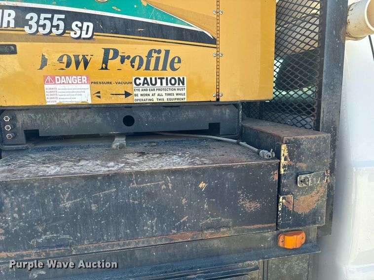 image for item EG6791 2012 Ford F550 Super Duty vacuum truck