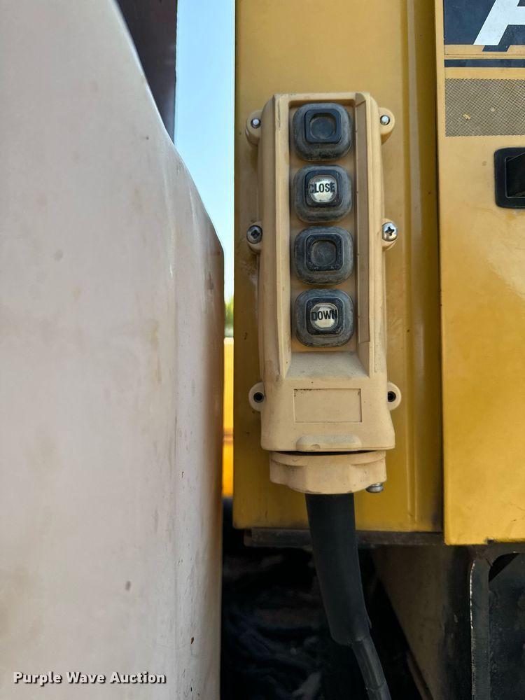 image for item EG6791 2012 Ford F550 Super Duty vacuum truck