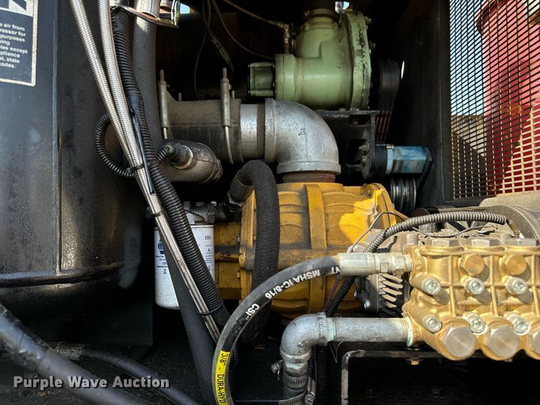 image for item EG6791 2012 Ford F550 Super Duty vacuum truck