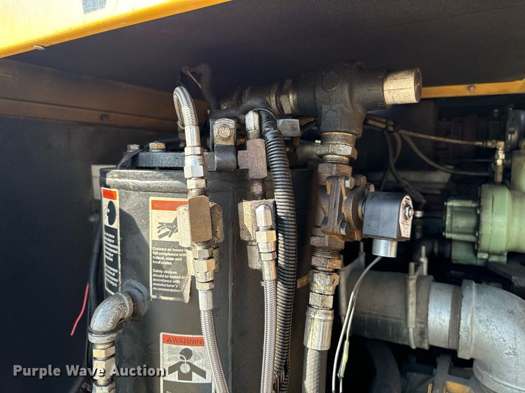 image for item EG6791 2012 Ford F550 Super Duty vacuum truck