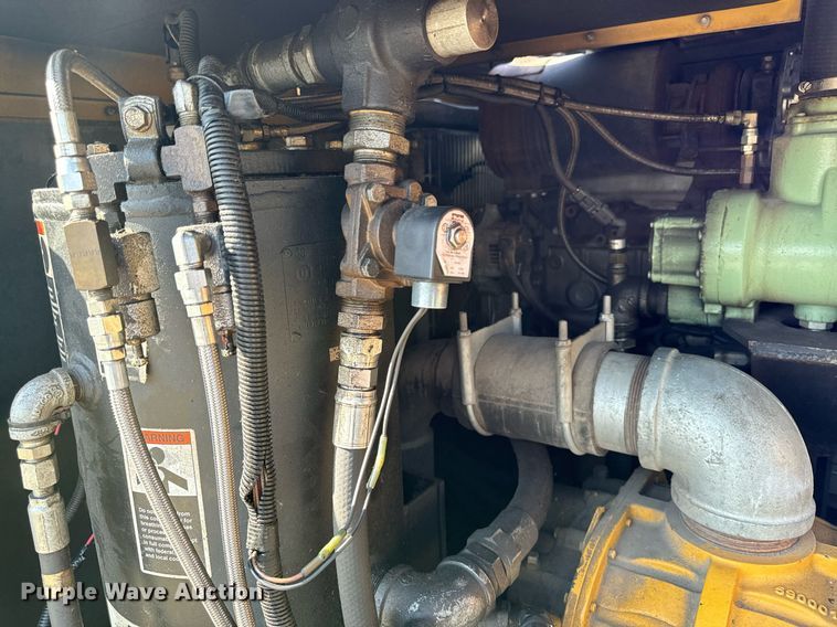 image for item EG6791 2012 Ford F550 Super Duty vacuum truck