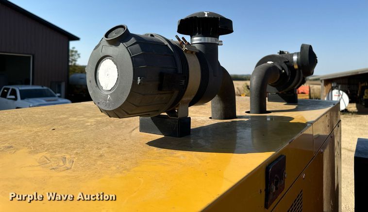 image for item EG6791 2012 Ford F550 Super Duty vacuum truck