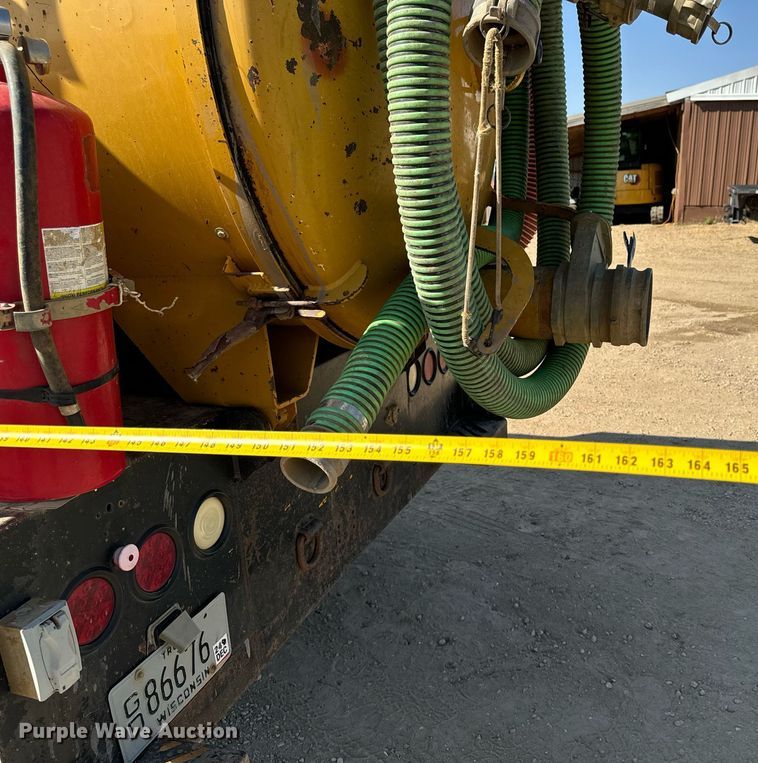 image for item EG6791 2012 Ford F550 Super Duty vacuum truck