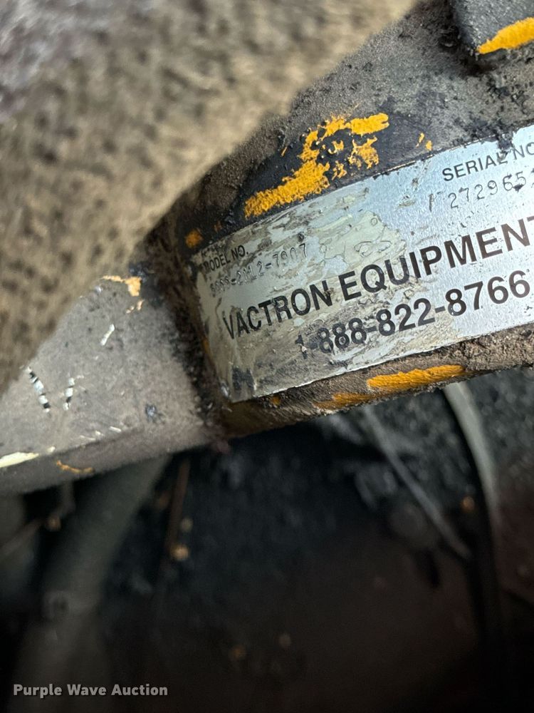 image for item EG6791 2012 Ford F550 Super Duty vacuum truck