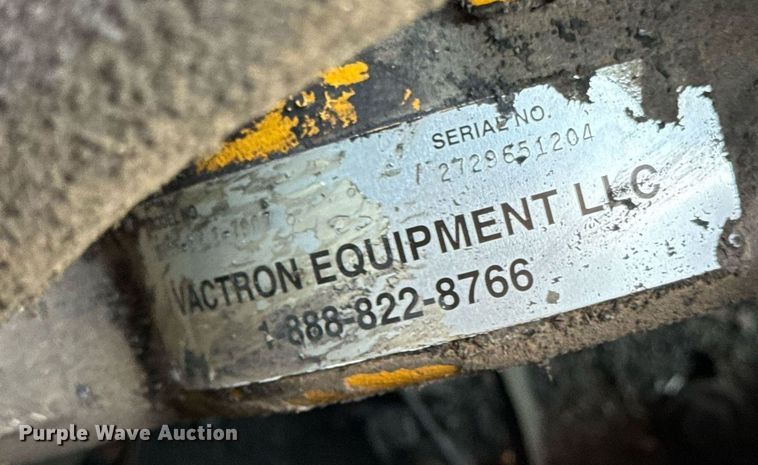 image for item EG6791 2012 Ford F550 Super Duty vacuum truck