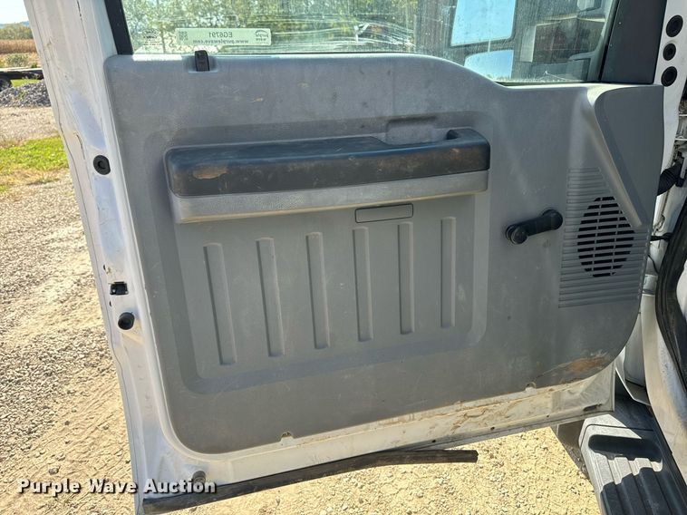 image for item EG6791 2012 Ford F550 Super Duty vacuum truck