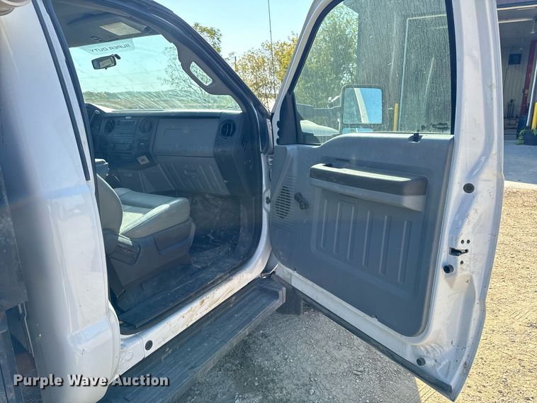 image for item EG6791 2012 Ford F550 Super Duty vacuum truck