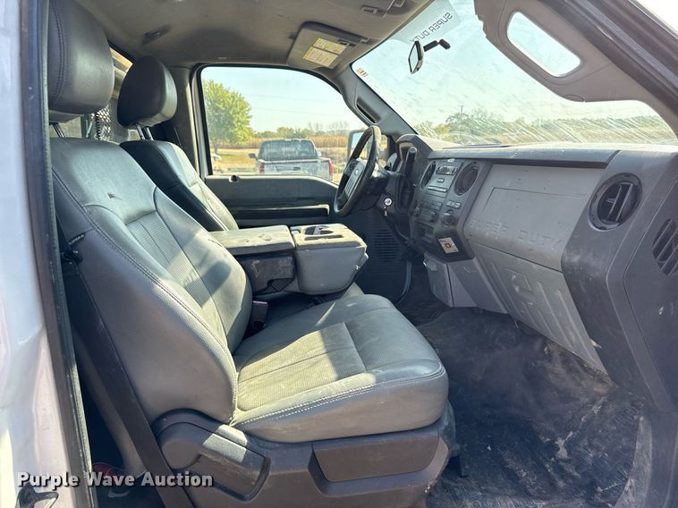 image for item EG6791 2012 Ford F550 Super Duty vacuum truck