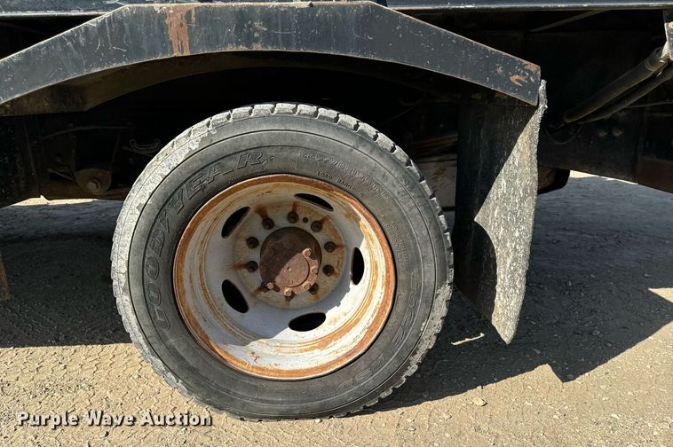 image for item EG6791 2012 Ford F550 Super Duty vacuum truck