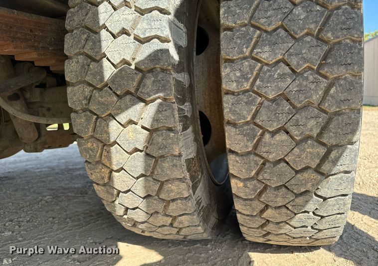 image for item EG6791 2012 Ford F550 Super Duty vacuum truck