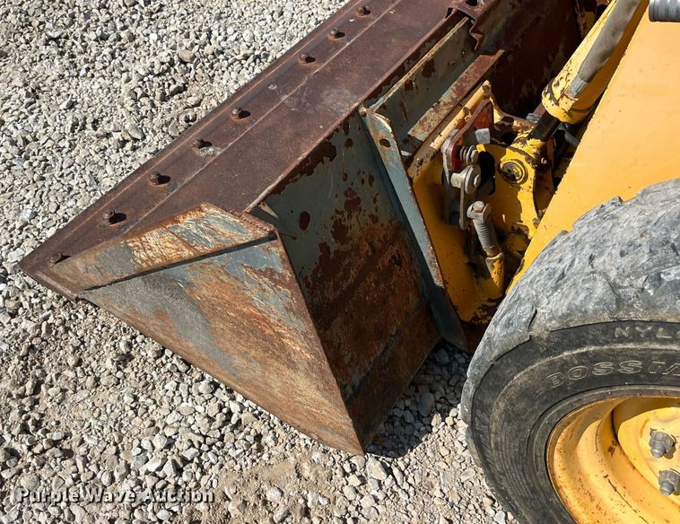 image for item EH2839 Gehl 4840 skid steer loader