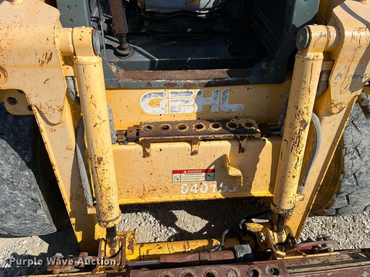image for item EH2839 Gehl 4840 skid steer loader