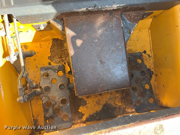 image for item EH2839 Gehl 4840 skid steer loader