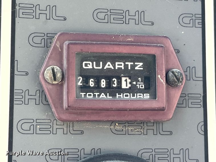 image for item EH2839 Gehl 4840 skid steer loader