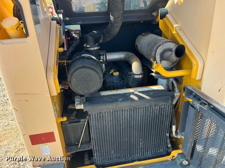 image for item EH2839 Gehl 4840 skid steer loader