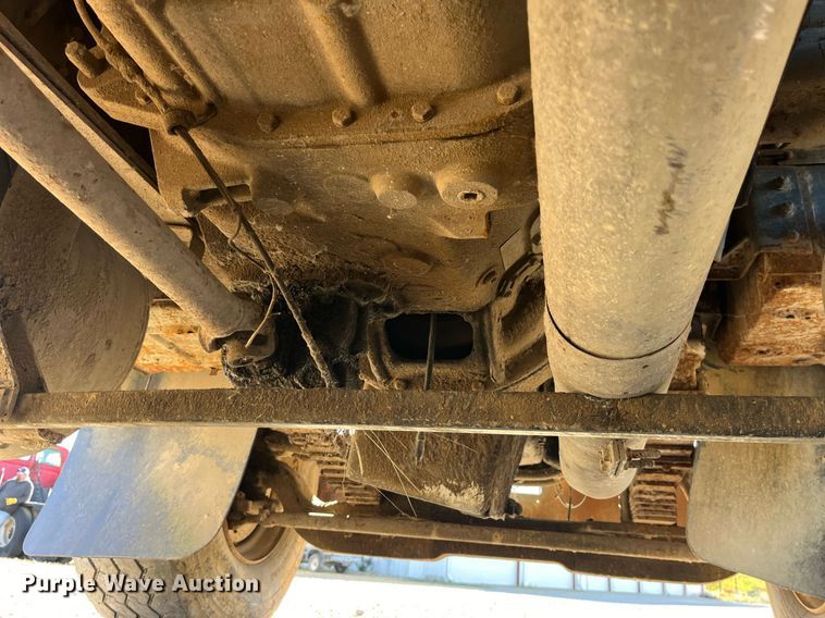 image for item EH2869 1992 Ford LTL9000 dump truck