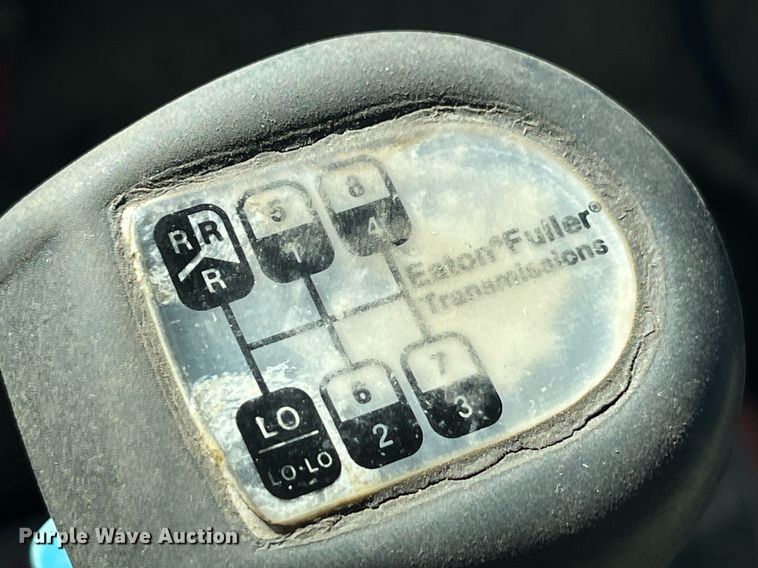 image for item EH2869 1992 Ford LTL9000 dump truck