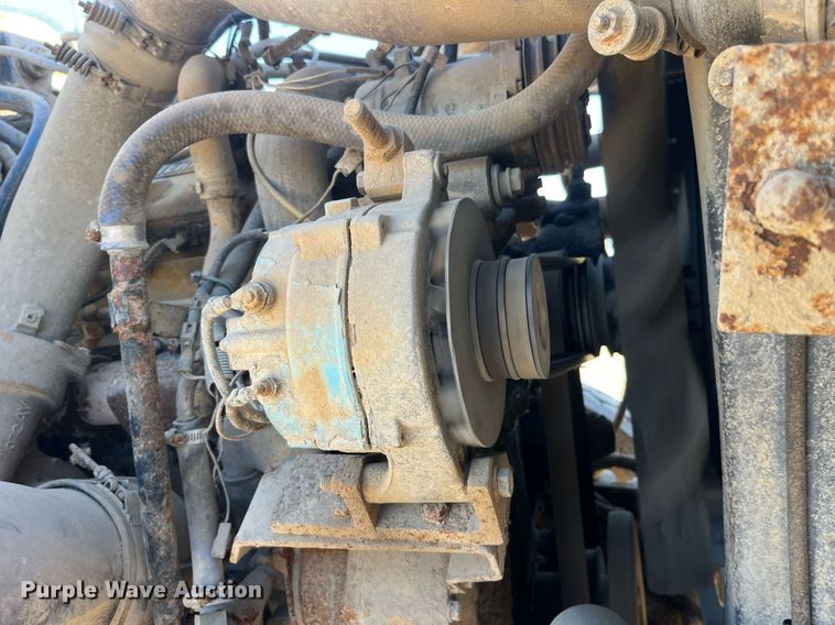 image for item EH2869 1992 Ford LTL9000 dump truck