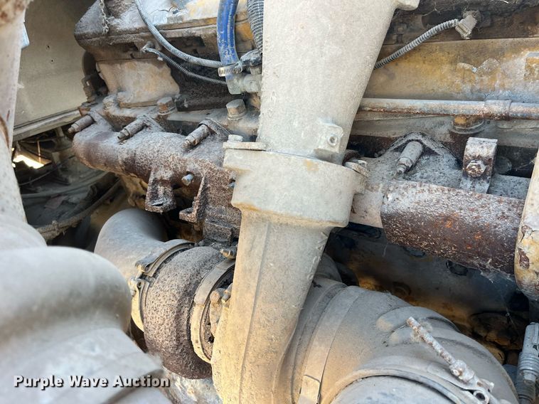 image for item EH2869 1992 Ford LTL9000 dump truck