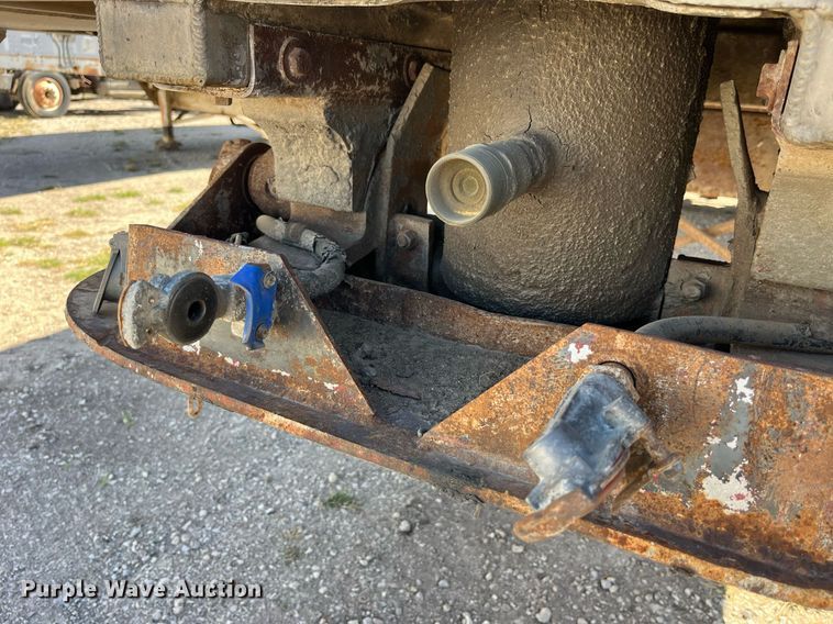 image for item EH2871 1994 Mate end dump trailer