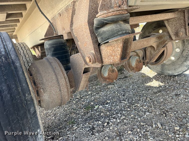 image for item EH2871 1994 Mate end dump trailer