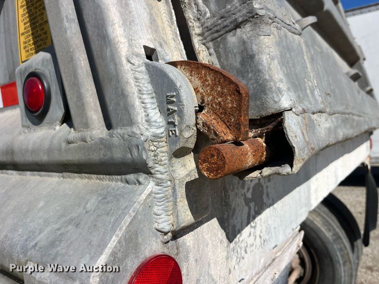 image for item EH2871 1994 Mate end dump trailer