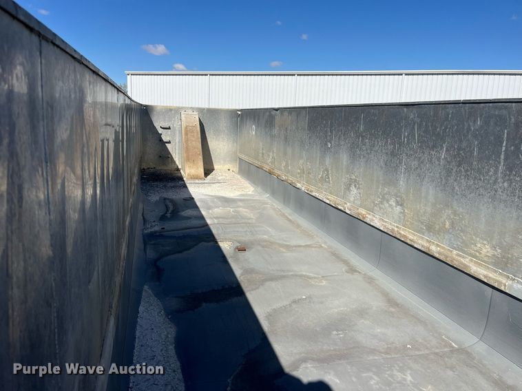 image for item EH2871 1994 Mate end dump trailer