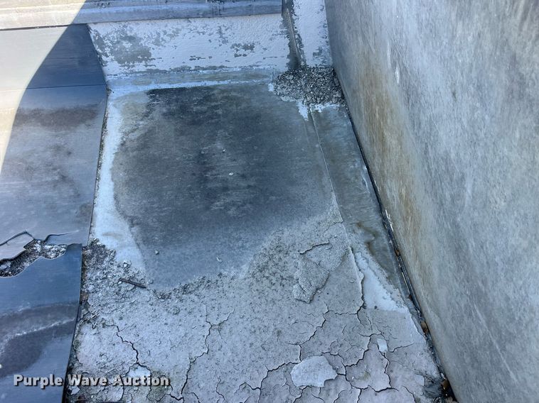 image for item EH2871 1994 Mate end dump trailer