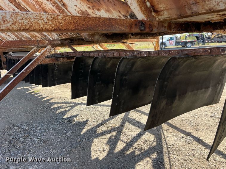 image for item EH2876 1995 Farm Bed Mfg Eagle Bridge live bottom trailer